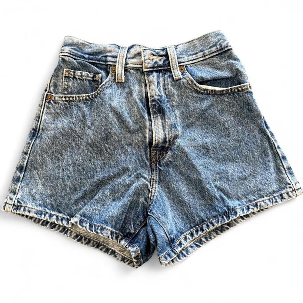 Levis high waisted mom shorts